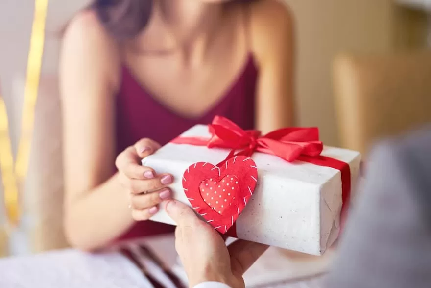tặng quà valentine cho người yêu