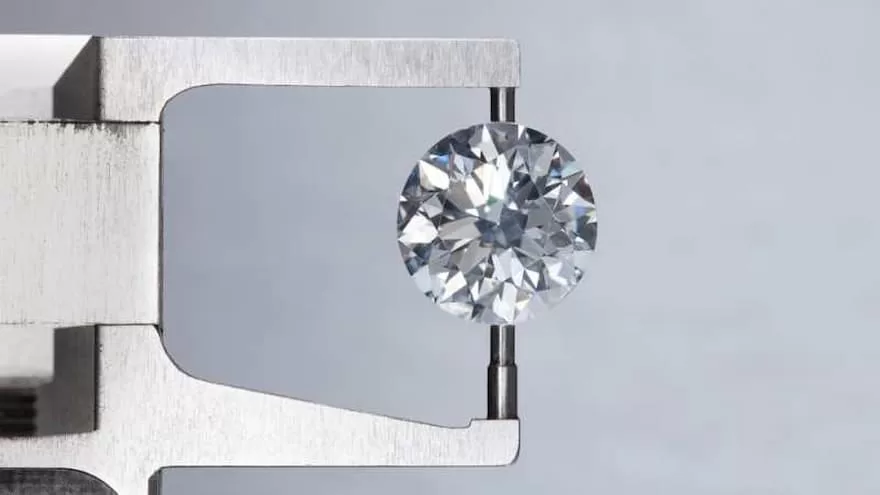 Cách đo ly kim cương chuẩn xác nhất và đơn giản