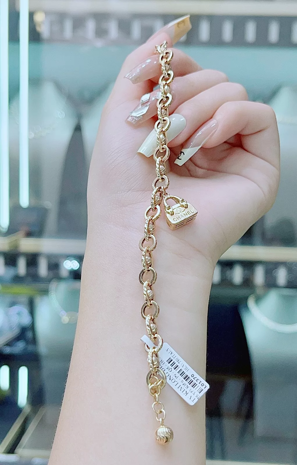 lắc tay vàng nữ dây xích-charm túi xách biểu tượng Chanel-11.15g
