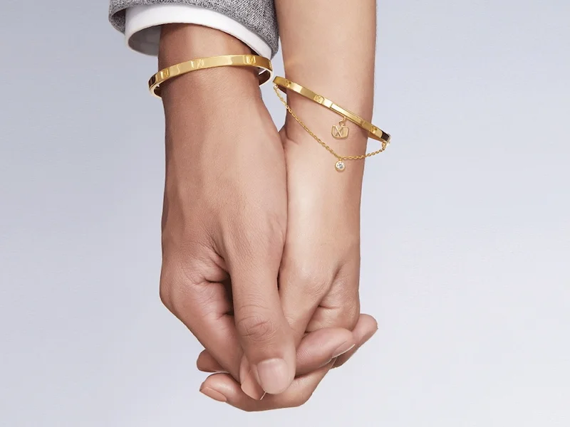 Vàng tặng đám cưới với ý nghĩa chúc phúc cho cặp đôi 