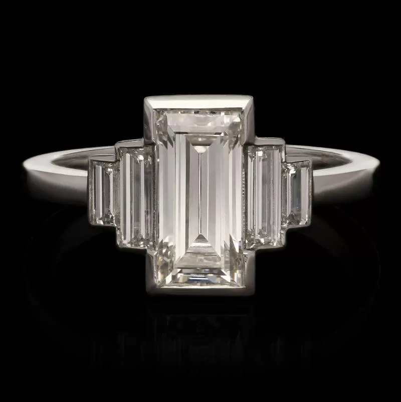 nhẫn kim cương Baguette