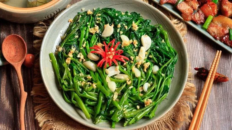 Tránh tiêu thụ rau muống để không bị sẹo lồi