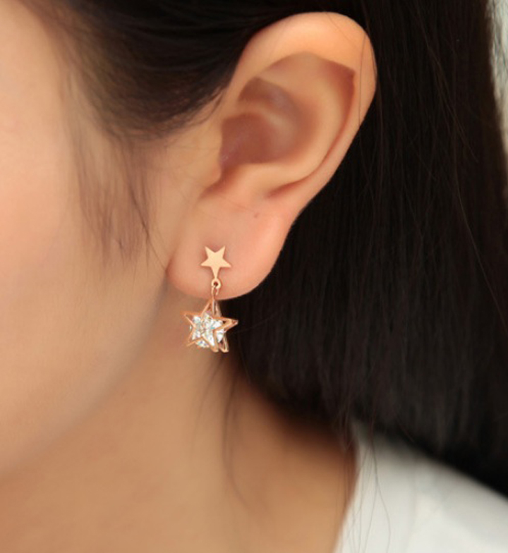 Những đôi bông tai tòn ten hợp xu hướng nhất trong năm nay