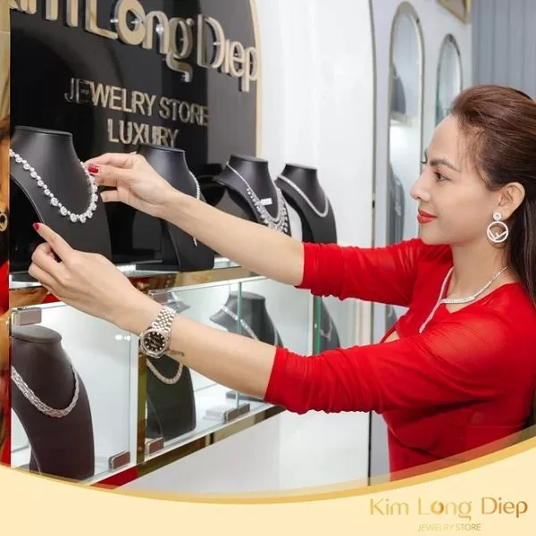 Cửa hàng trang sức Kim Long Diệp