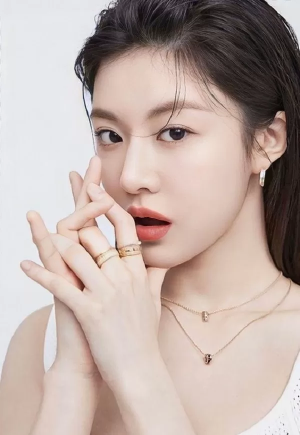 Lựa chọn trong sức khi có làn da trắng hồng màu bạch kim